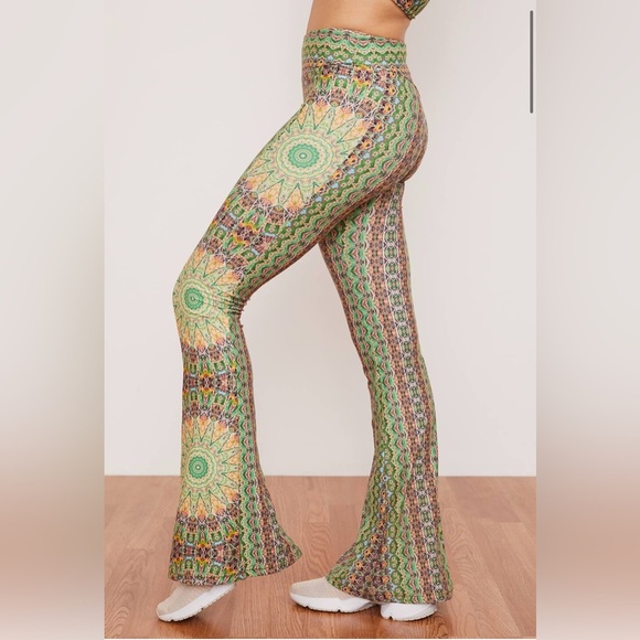 Wolven fauna flare pants boho bell‎ bottom leggings size XS - Picture 1 of 5